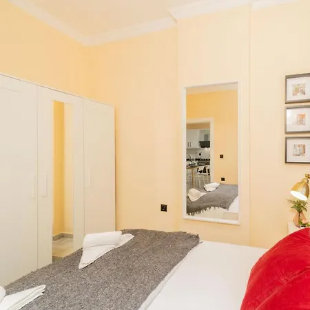アパート Modern Flat With Shared Pool And Balcony In Alanya *