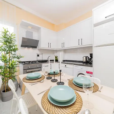 Modern Flat With Shared Pool And Balcony In Alanya * Avsallar